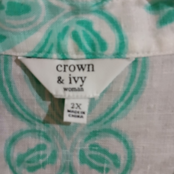 Green Paisley Women's Linen Top - Picture 2 of 6